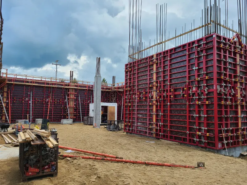 Formwork for walls and vertical elements